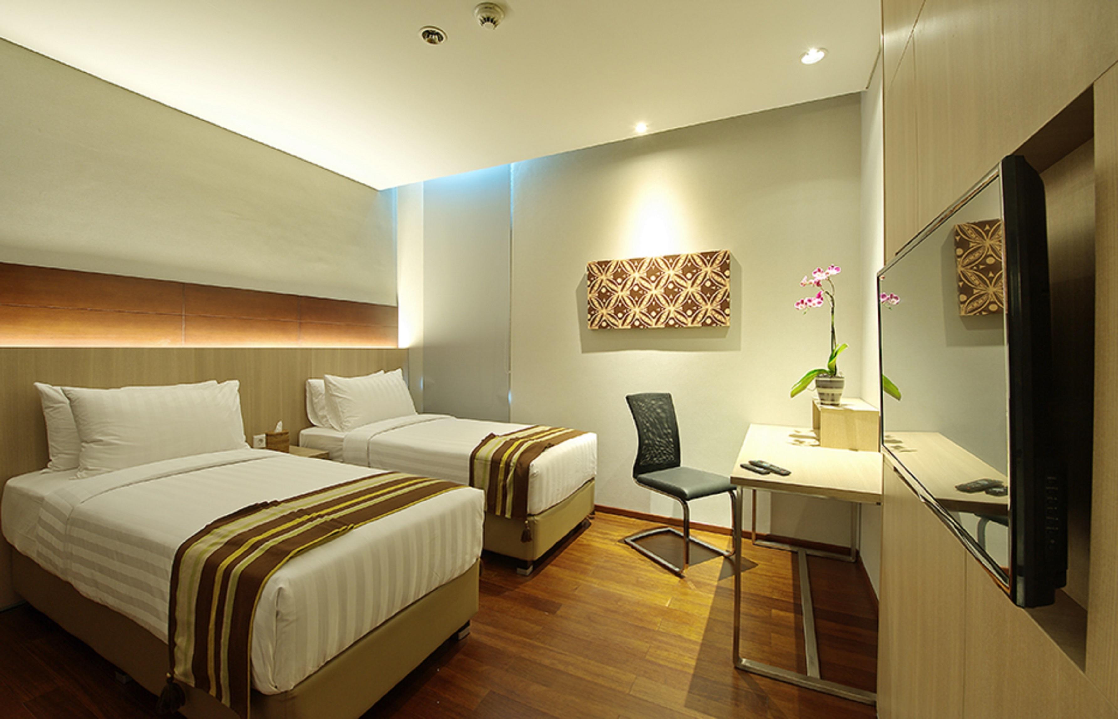 Ra Premiere Simatupang Hotel Cilandak  Exterior photo