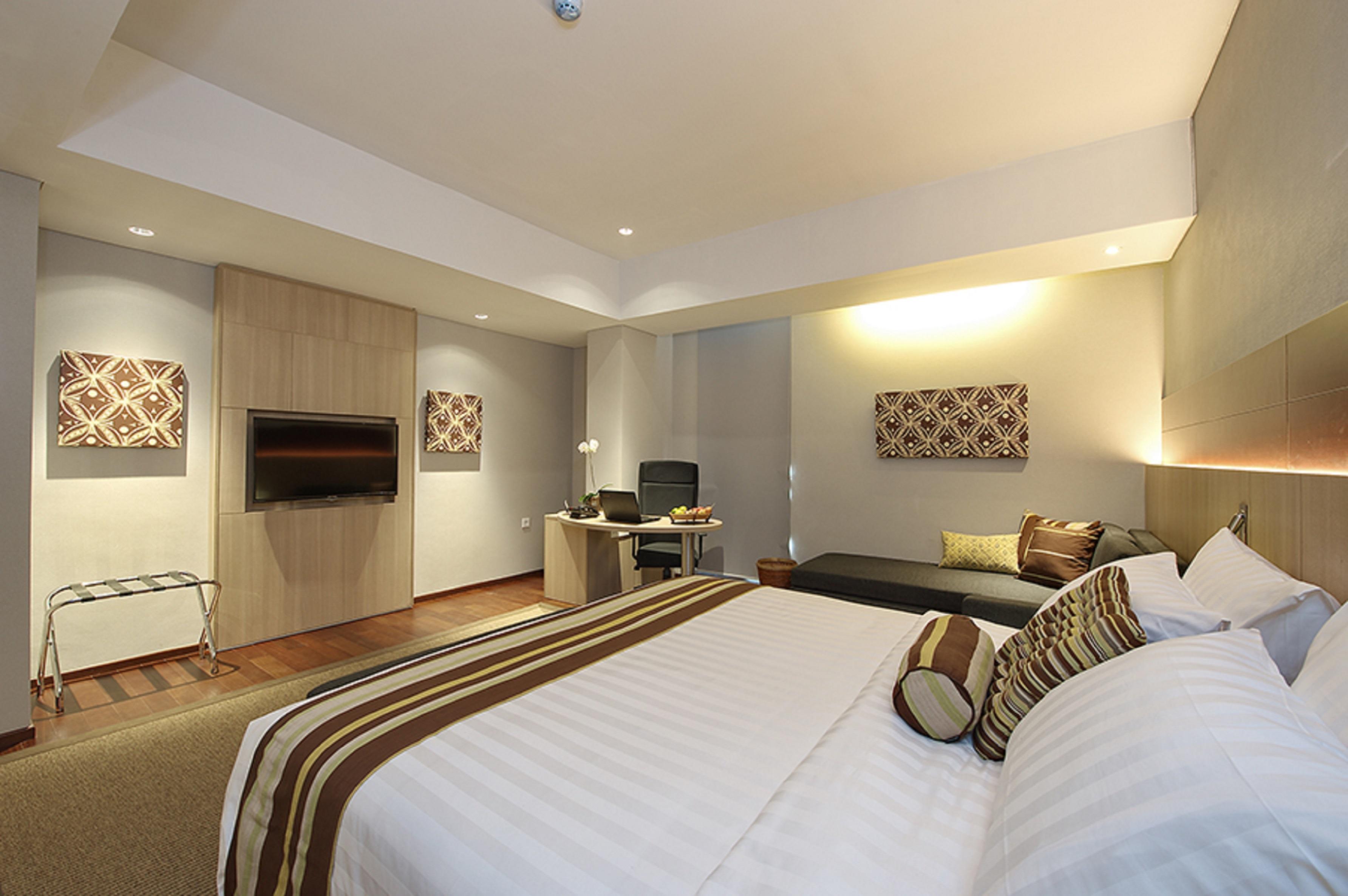 Ra Premiere Simatupang Hotel Cilandak  Exterior photo